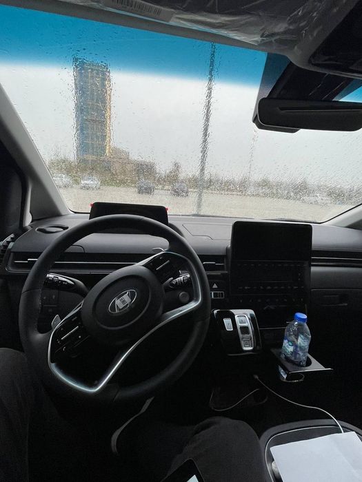 HUNDAI 2022 год   Staria