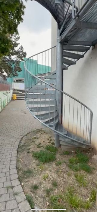 Scară metalică spiralată zincată – 8 m