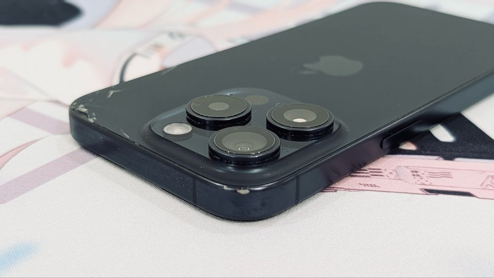 Iphone 15 pro продаю срочно