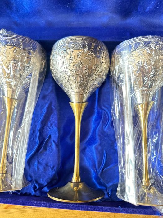 Набор бокалов (Индия)