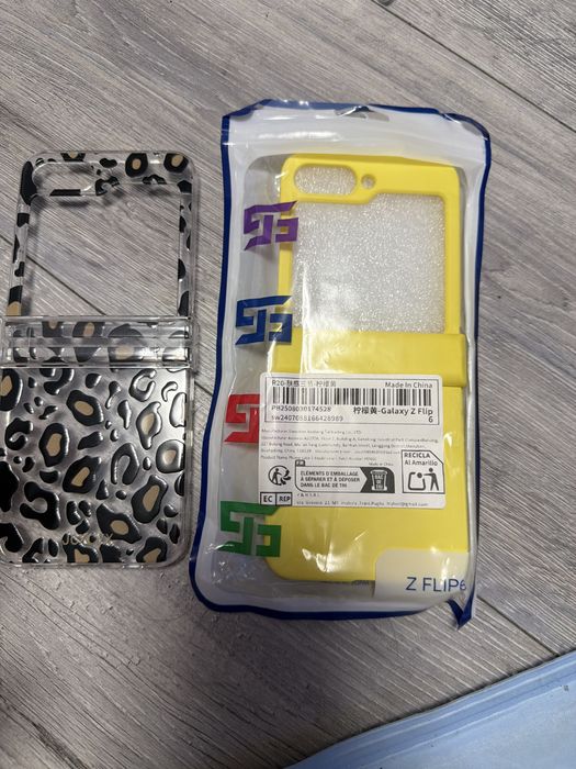 Vand huse Samsung Flip 6