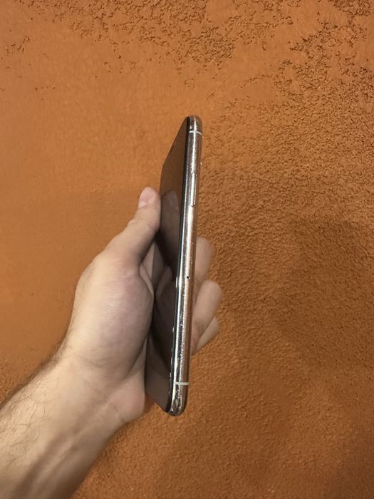 Продам IPhone 11 pro