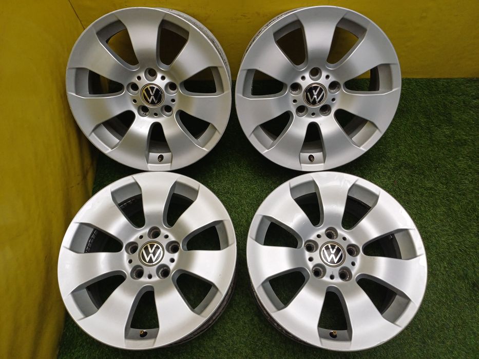 Диски R17 5x120 на Volkswagen T5.