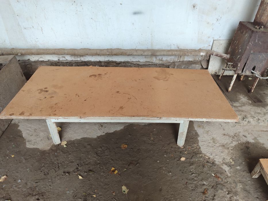 Срочно балон и стол сатылады!