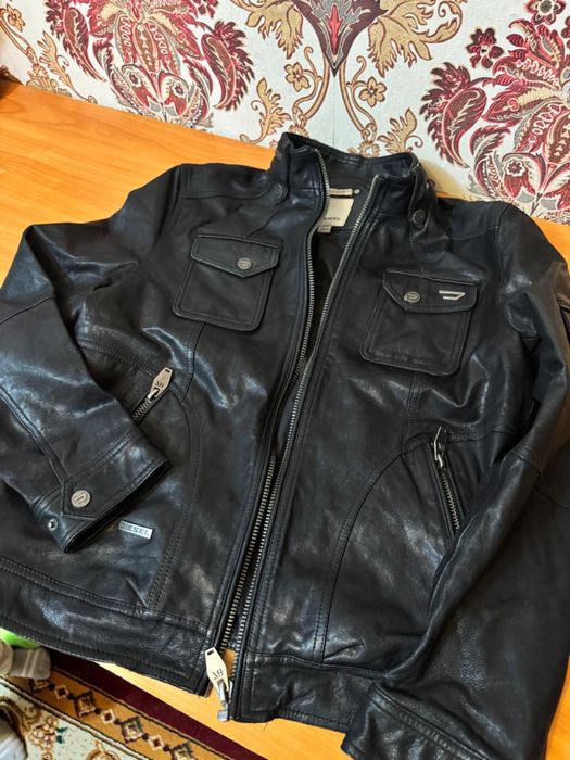 Продам кожаную куртку Diesel оригинал