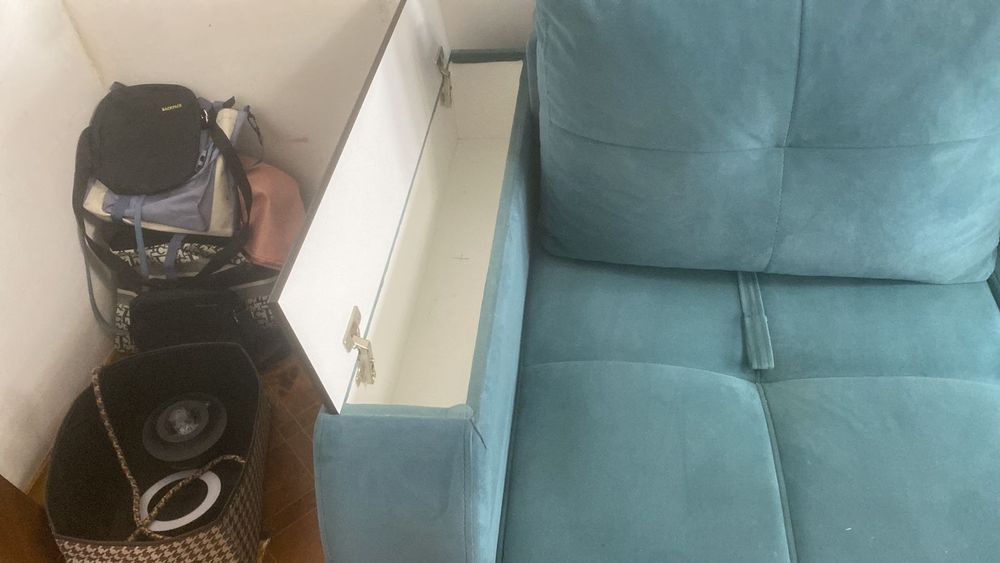 Продаю диван фламинго