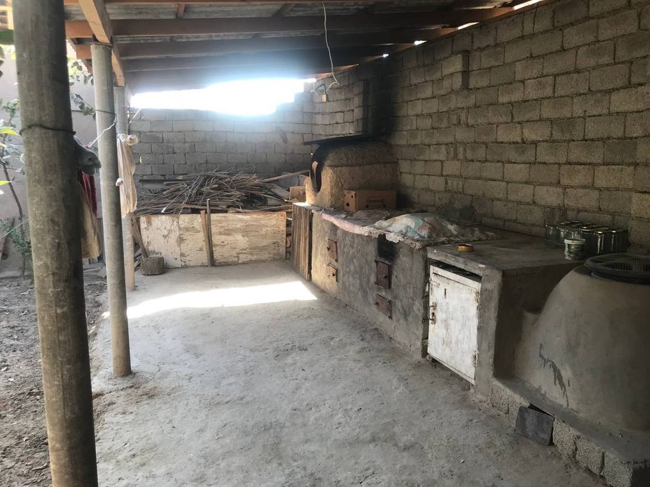 Срочно ховли сотилади. Таш обл.