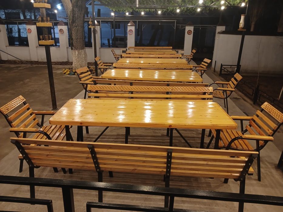 Продаётся столы и стуля.