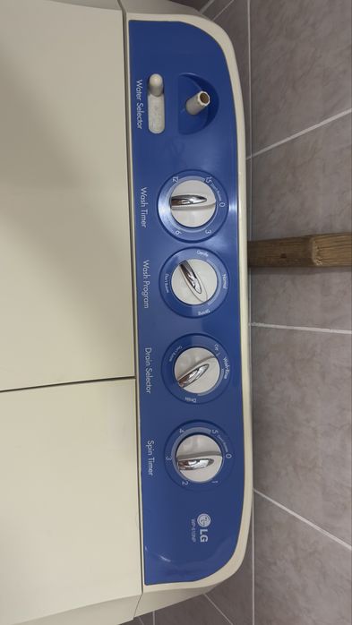 Полавтамат кир мошина 5 кг лик LG маркаси холати ало