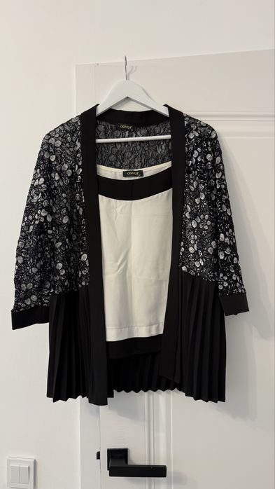 Продам костюм тройка