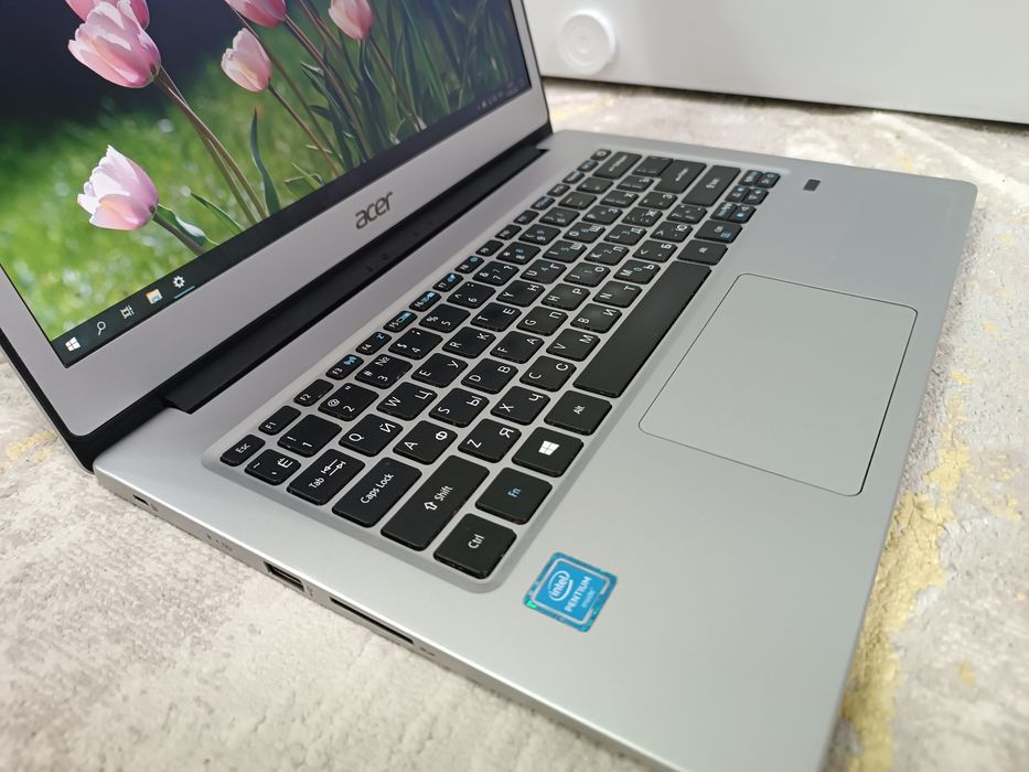 Ноутбук Acer Swift SSD m.2 256GB.
