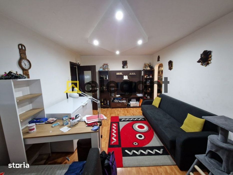 4 camere, etaj 2, AC, centrala, Craiovita-Orizont — fotografia 3