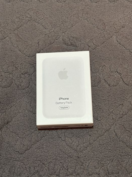Vand baterie magsafe de apple , noua !