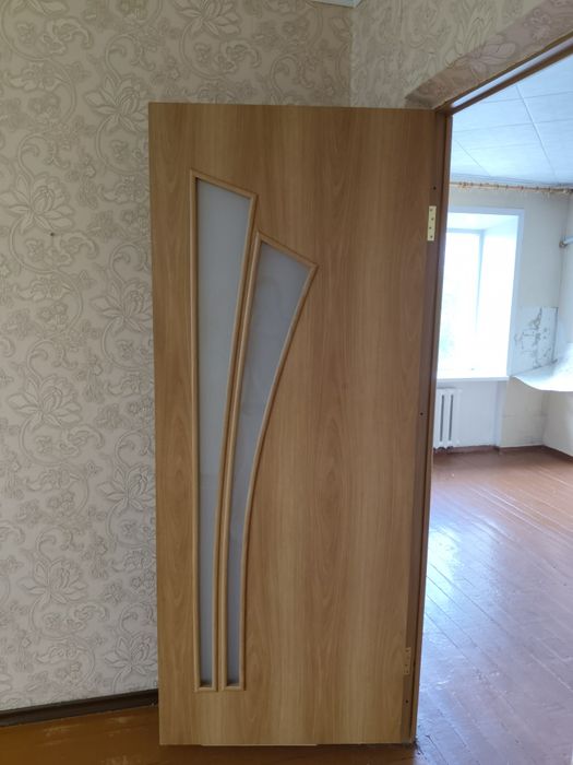 Продам межкомнатные двери б/у