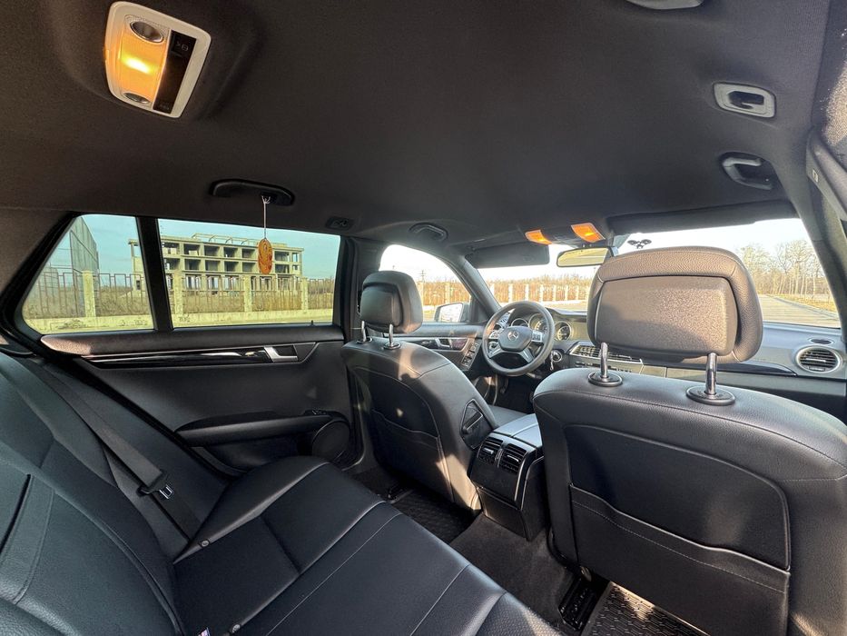 Mercedes-Benz C Class 2011