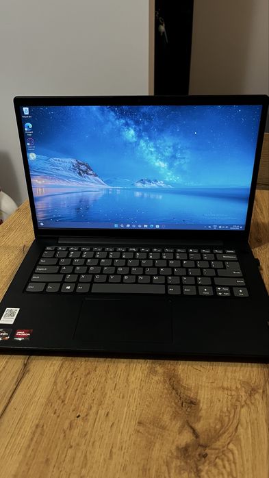 Laptop lenovo V14 G2 ALC, ryzen 7, 16 GB RAM