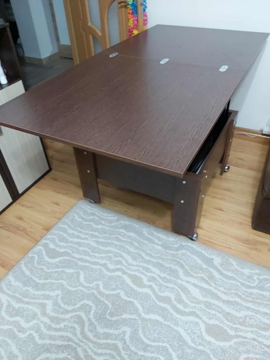 Vând masa de cafea și extensibila