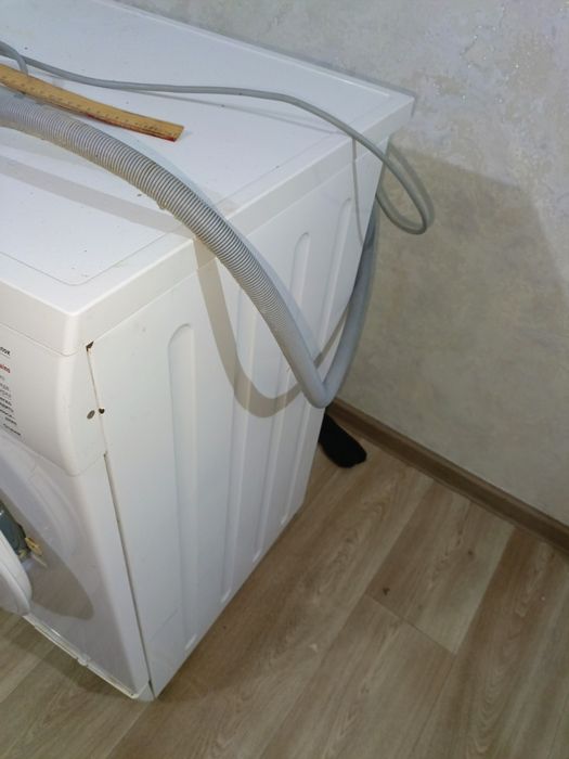 Стиралка Bosch работает