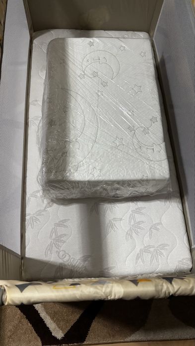 Бебешка кошара Lorelli, с включени два матрака