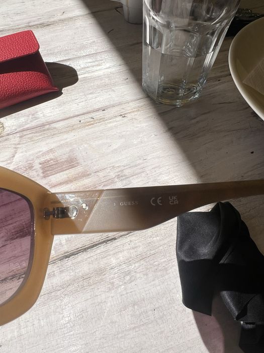 Дамски слънчеви очила “Guess”