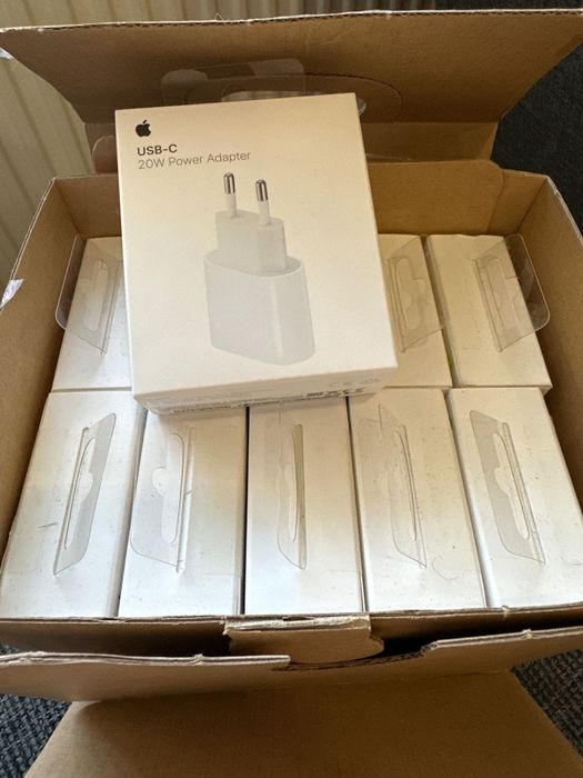 Apple 20W usb-c power adapter