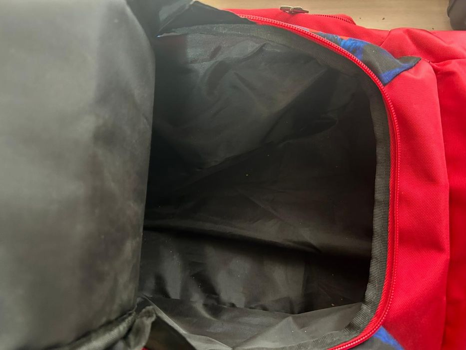 Продам рюкзак хоккейный