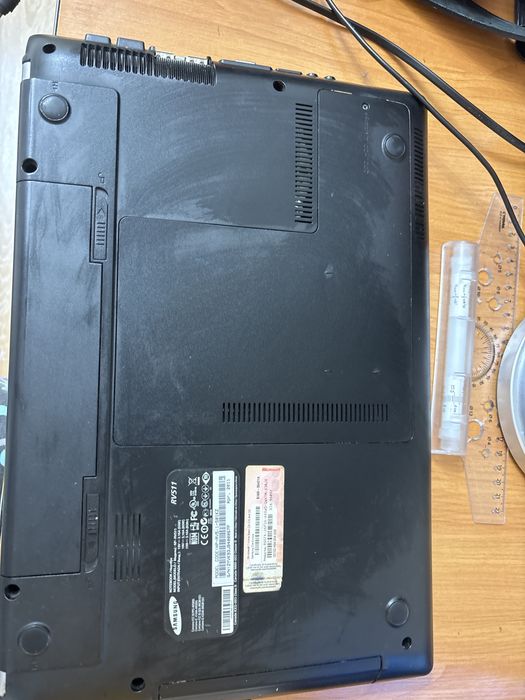 Продам ноутбук на запчасти