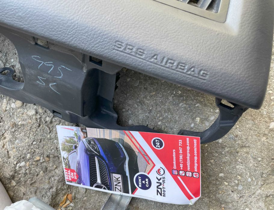 Toyota AURIS airbag volan pasager genunchi - plansa de bord - centuri