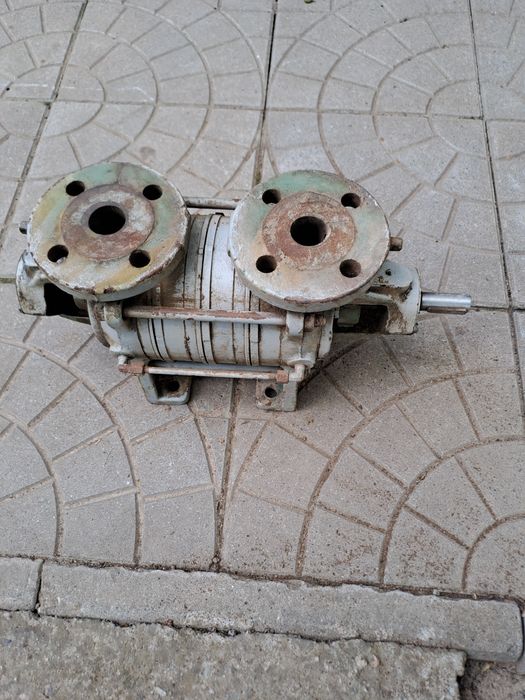 Pompă apă lotru  cerna