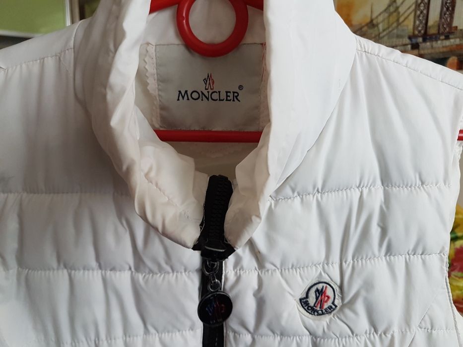 Безрукавка женская