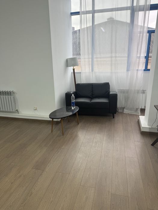 Продам комплект офисной мебели