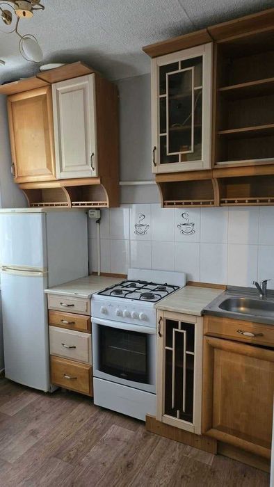 В продаже 2шка р-йн кривого магазина