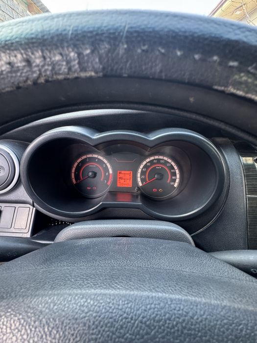 Changan sotiladi 98 lik