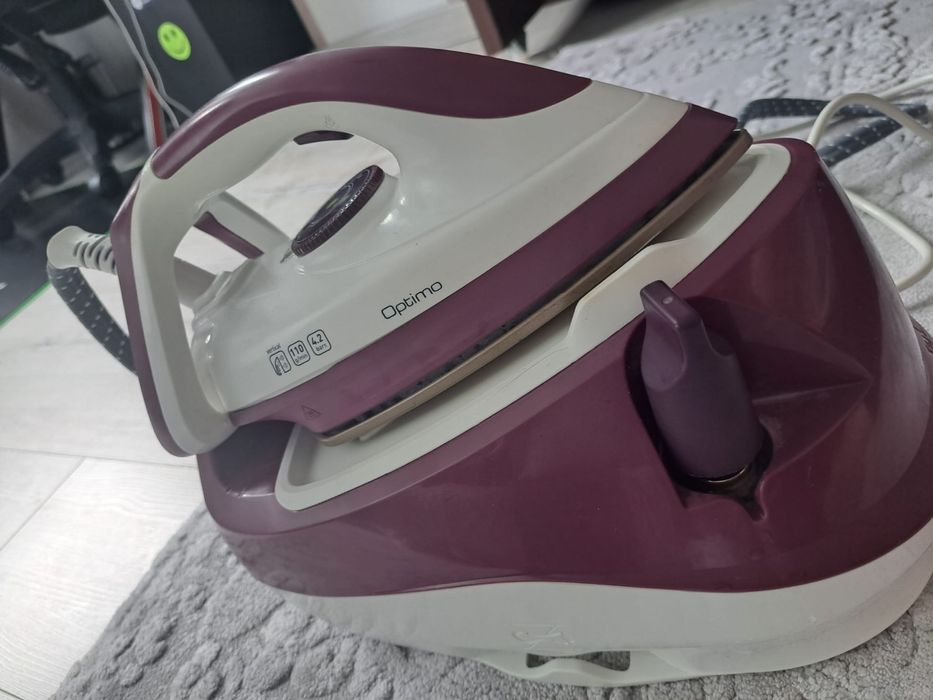 Statie de calcat Tefal