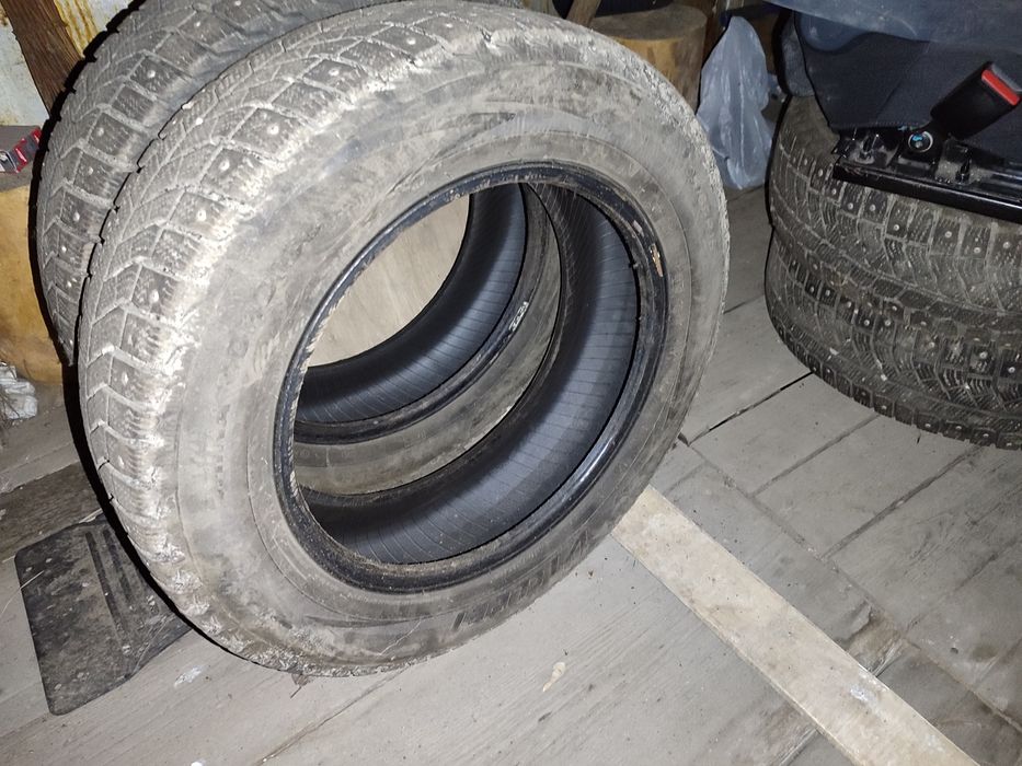 Зимний шипованный балон