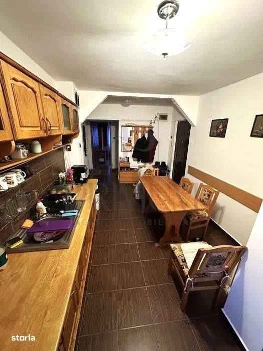 Bucovina - Etaj 2 - Decomandat - 4 Camere - 2 Bai - 2 Balcoane - Centr — fotografia 1