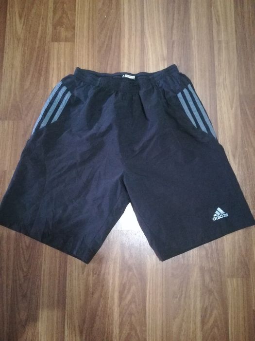 Pantaloni scurți Adidas response formotion