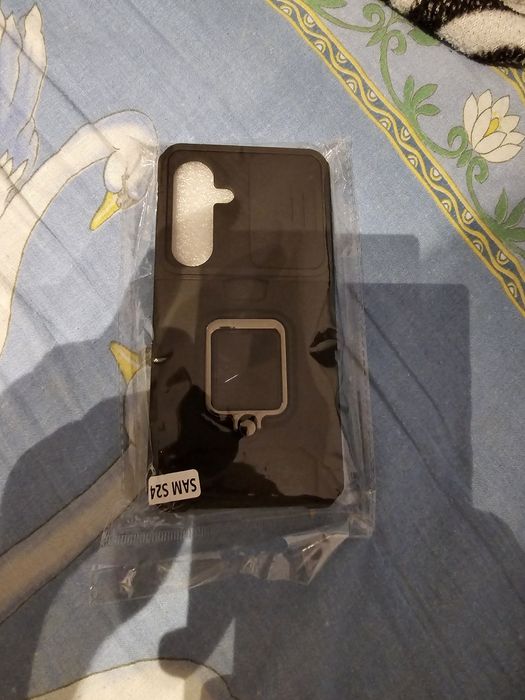 Кейс за Samsung S24 (чисто нов)