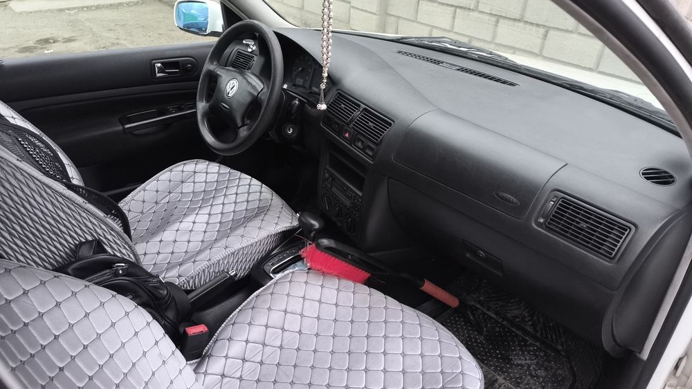 Автомобиль Фольксваген гольф 4