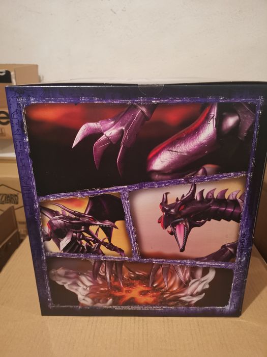 Yu-Gi-Oh Red Eyes Black Dragon статуя на First 4 Figures