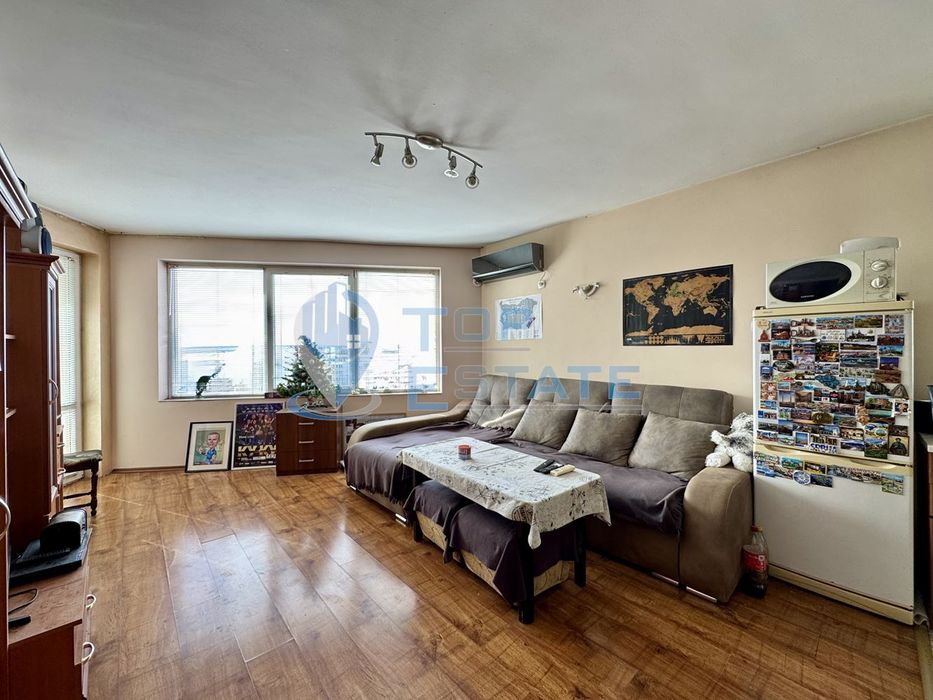 Двустаен тухлен апартамент в квартал Кольо Фичето, град Велико Търново