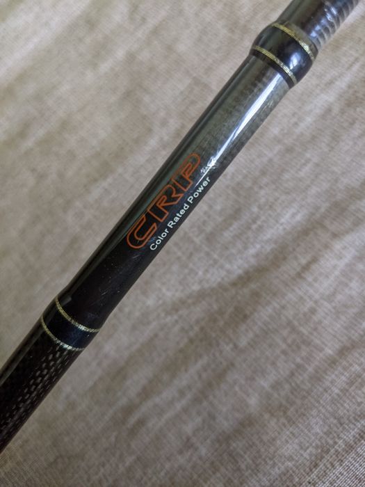 Продам спиннинг Sakura