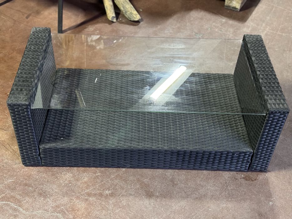 Masa de gradina, poliratan