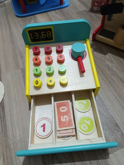 Монтесори дървени играчки