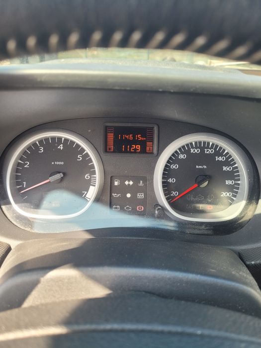 Dacia Duster 1.6 benzina , an fab 2011