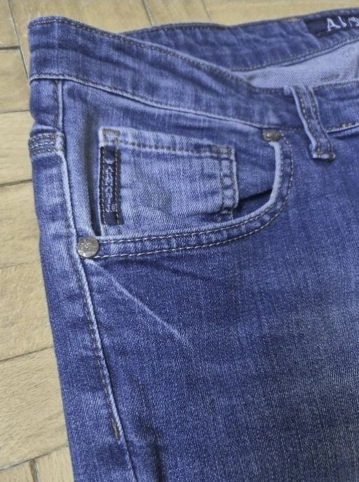 Blugi Bărbătești Armani Jeans - Clasic & Rafinat - W33 L34