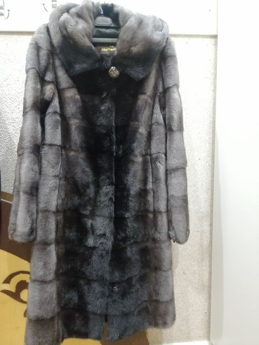 Продам норковую шубу