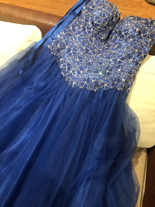 Бална рокля