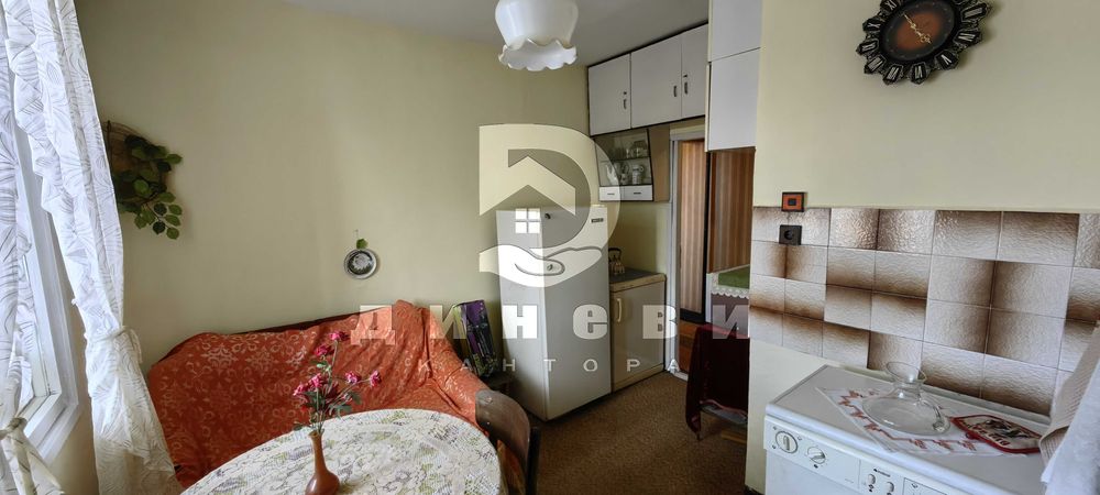 Продава се Тристаен апартамент в Стара Загора, Център - 78 кв.м за 981 €/кв.м - Снимка #10