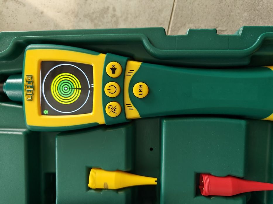 Refco TRITECTOR-R Detector portabil de agent frigorific cu display